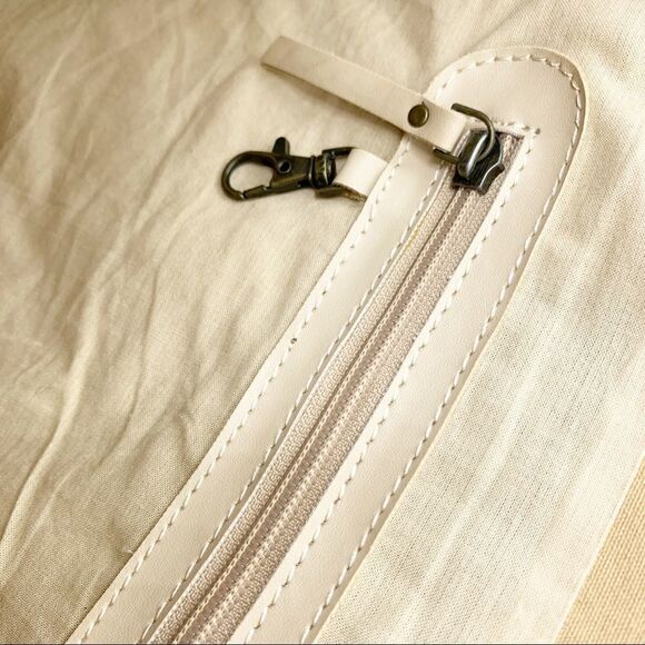 October Jaipur Causebox One Size Fits All Tan Vegan Tote NWT - Picture 11 of 13